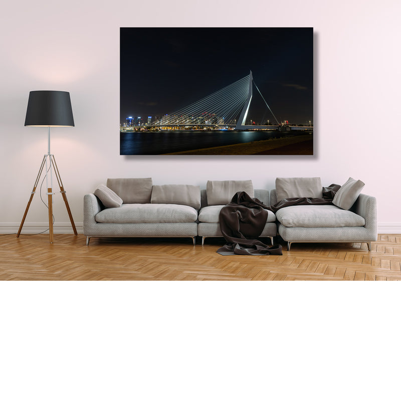 Erasmusbrug bij nacht