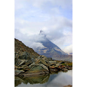 Matterhorn in de wolken 