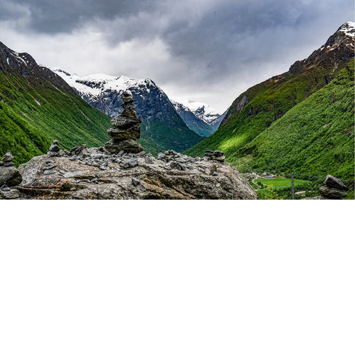 Berg en dal langs de E15 Noorwegen 