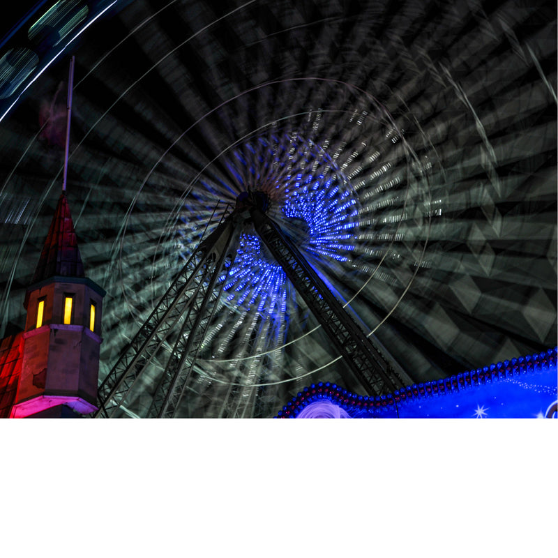 Reuzenrad op de Antwerpse sinksenfoor. Genomen met lange sluitertijd