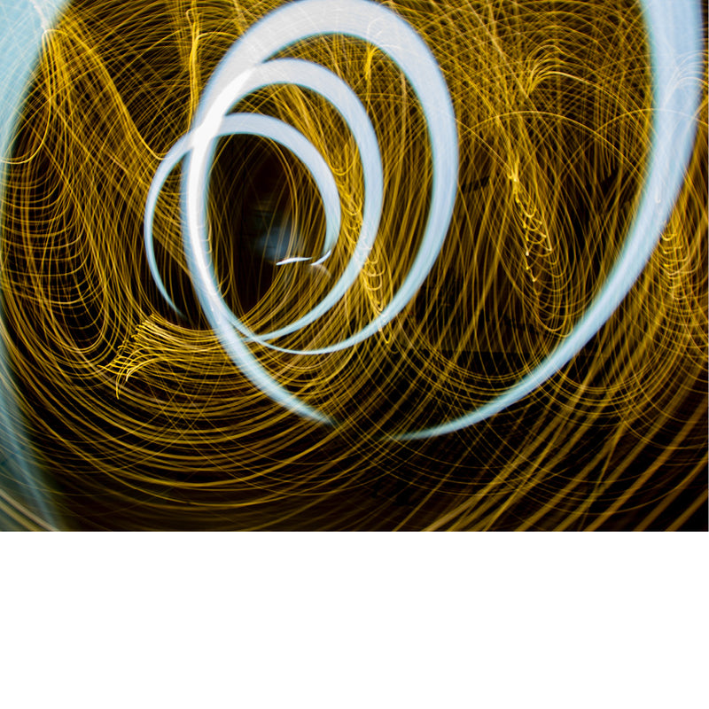 Schilderen met licht op een donkere avond