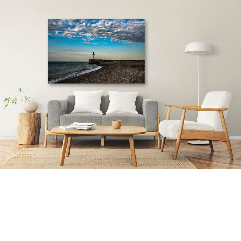 Vuurtoren aan het keienstrand