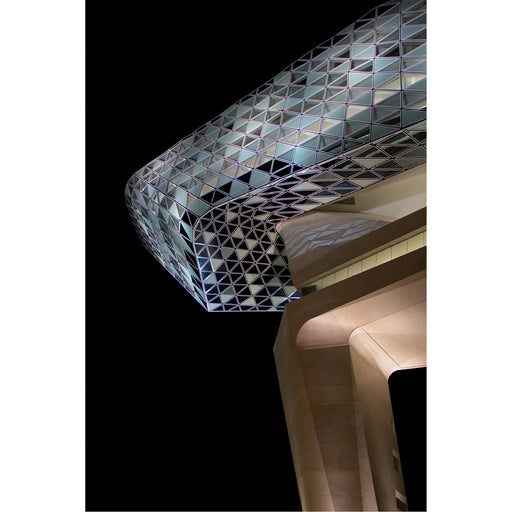 Havengebouw in Antwerpen, camera scheef gehouden