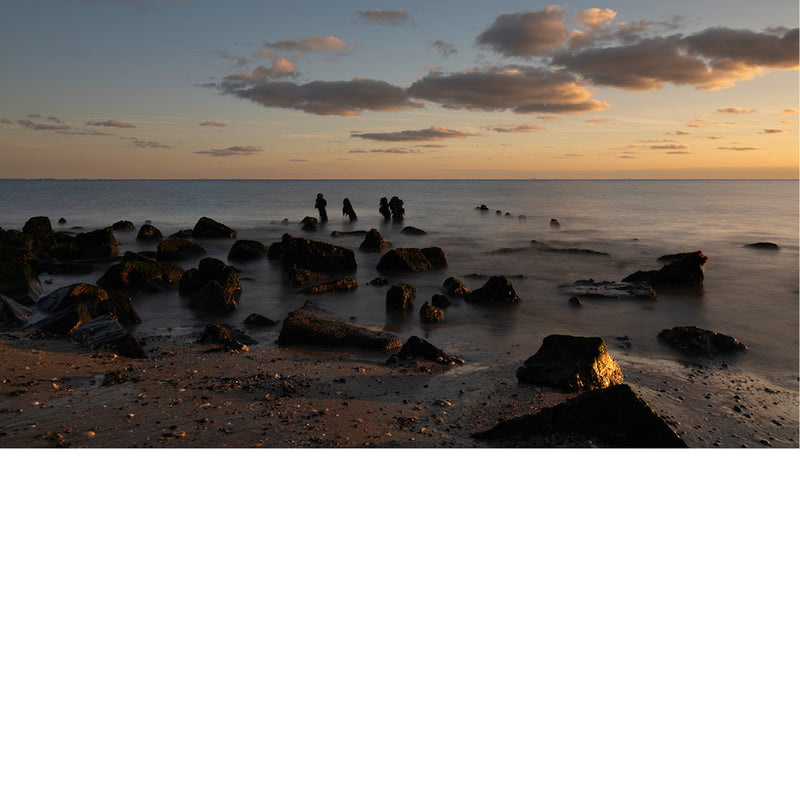 Bijna gaat de zon onder. Het gouden uurtje 