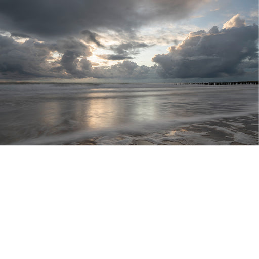 Zonsondergang, Sterke weerspigeling in het water 