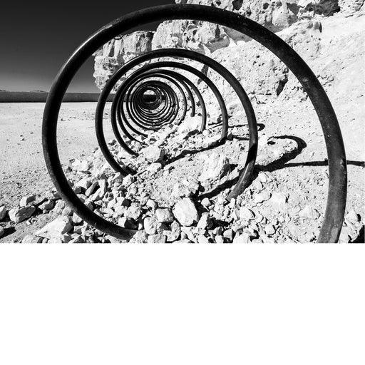 Spiraalspel in de rotsen