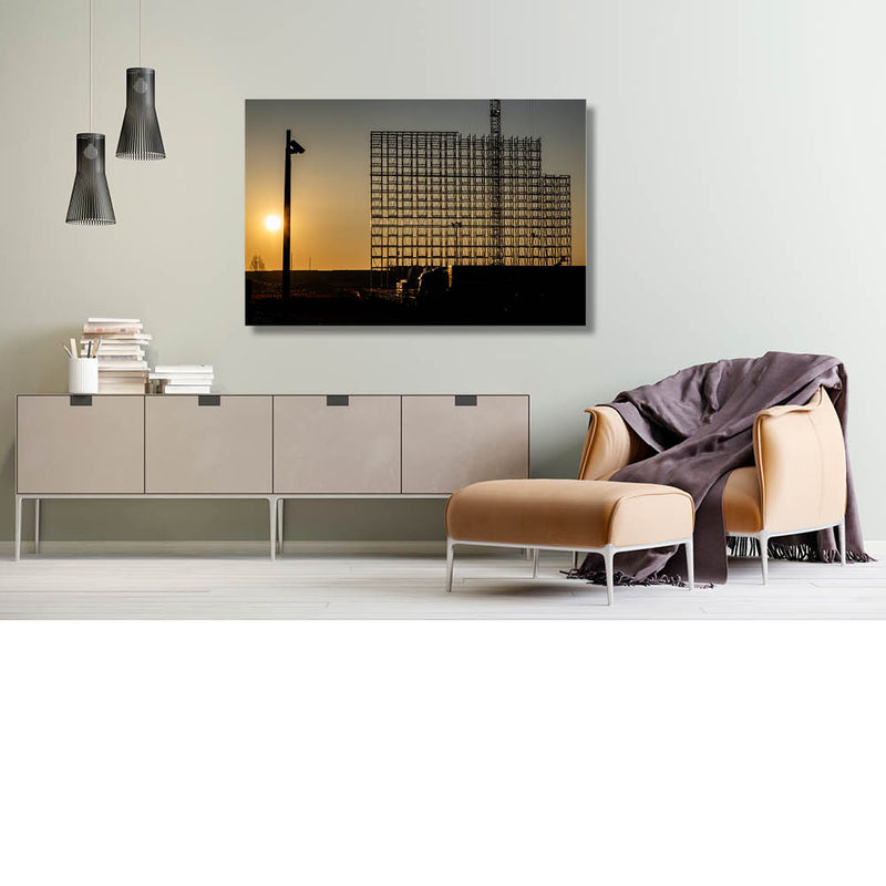 Constructie in silhouet bij zonsopgang