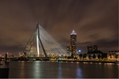 Lichtjes langs het water, de foto