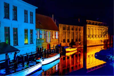 Bootjevaren in de nacht, de foto