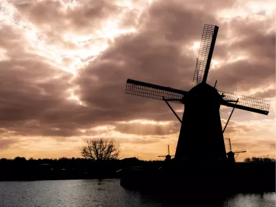 Kinderdijk bij valavond, de foto
