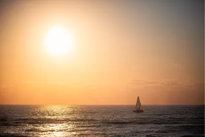 Zeilboot op zee, de foto
