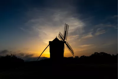 Windmolen in silhouet, de foto