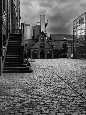 Historische fabriek met moderne elementen, de foto